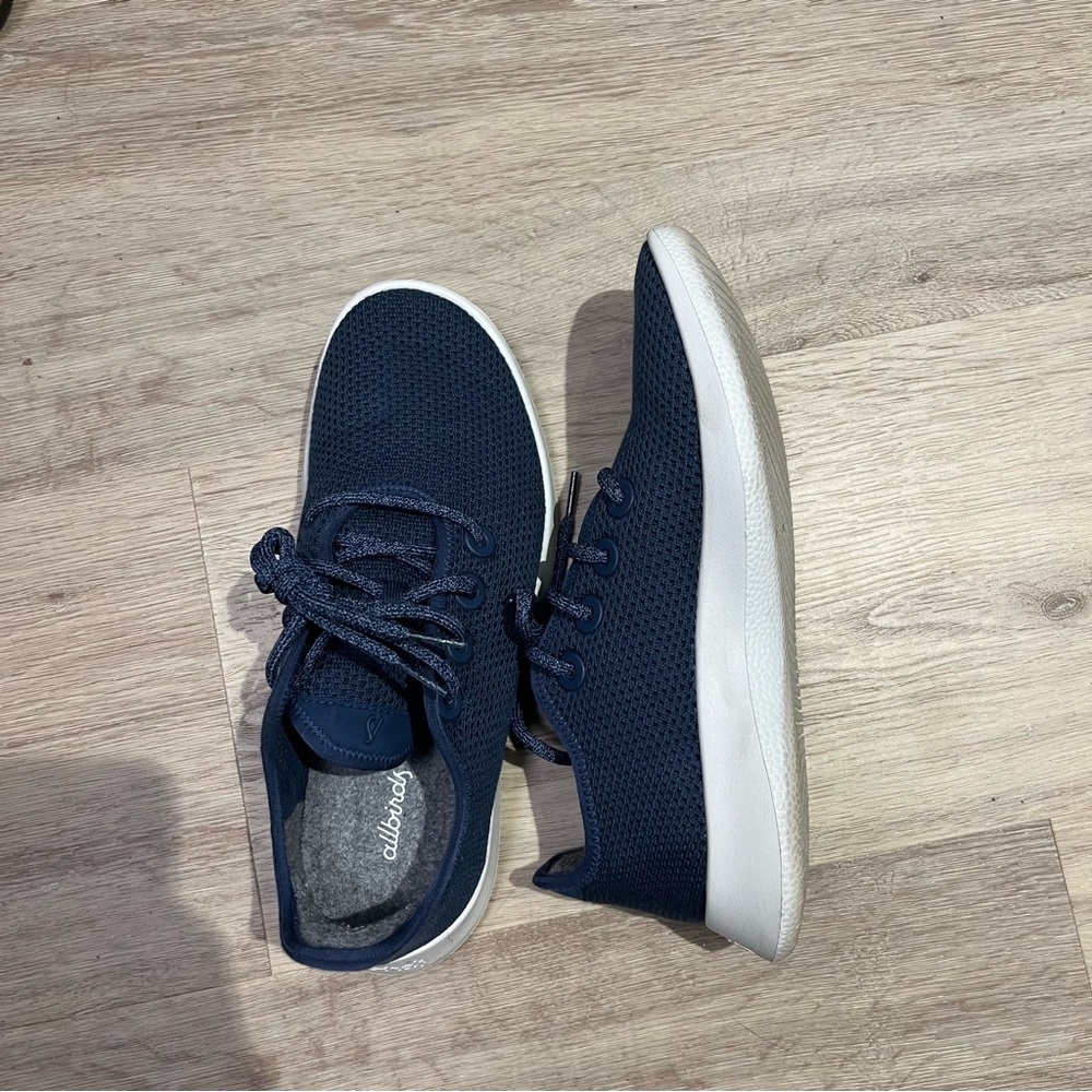 Allbirds Tree Runner Size 9